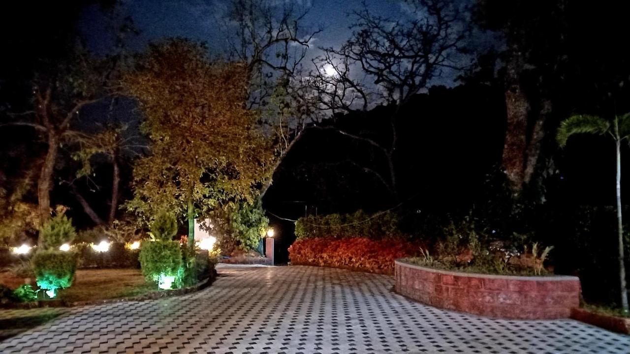 Serenity Resort Panhala Екстер'єр фото